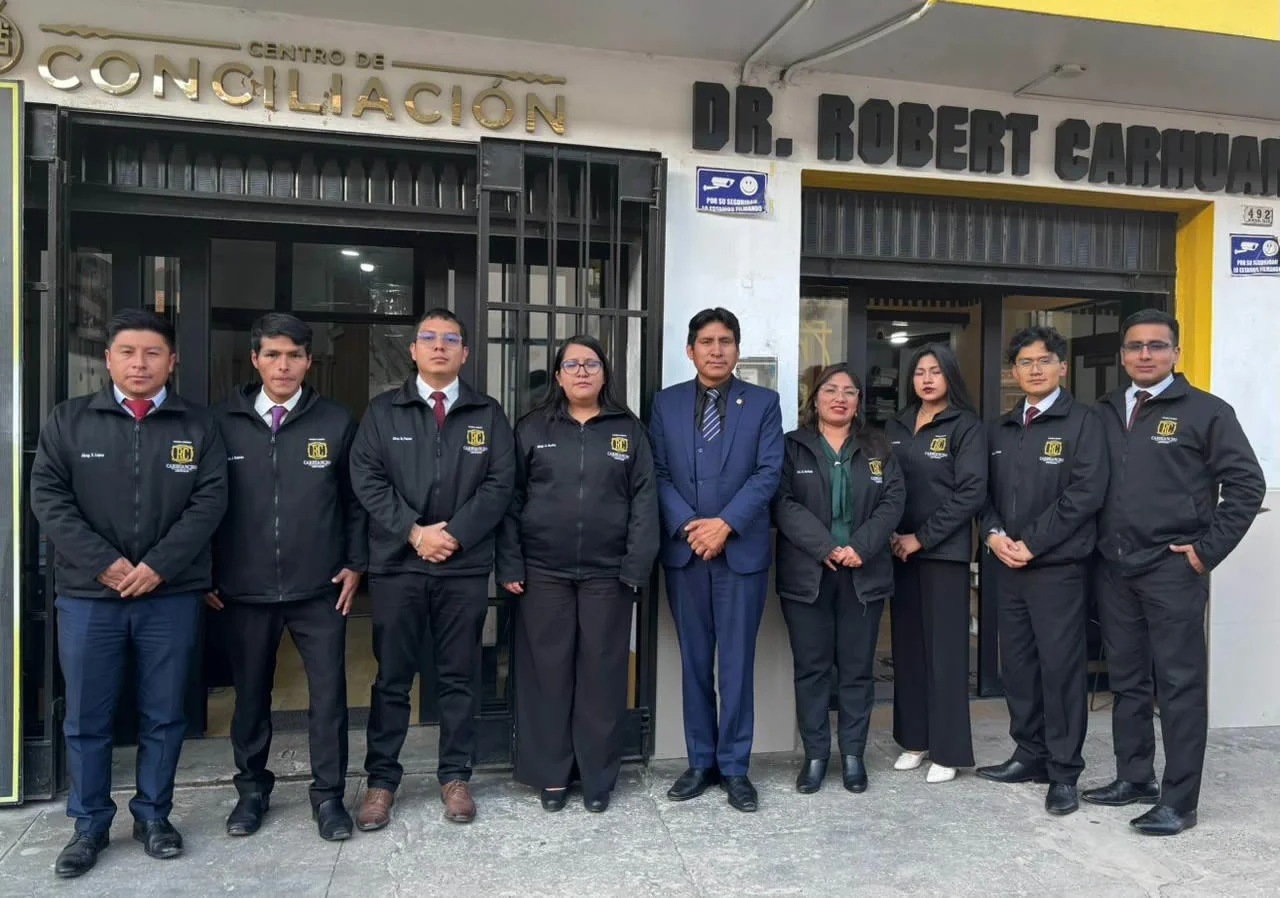 Estudio Jurídico Robert Carhuancho & Abogados